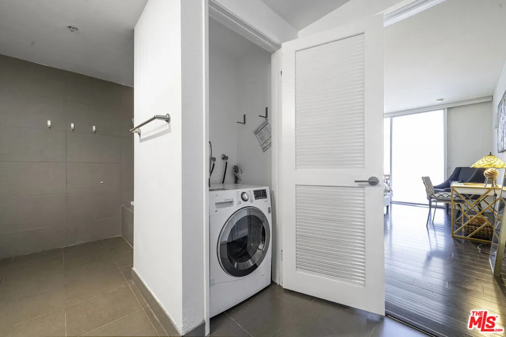 1234 Wilshire Boulevard 421, Los Angeles, California 90017 home-pic-18