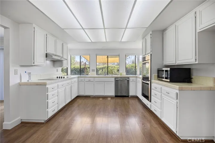 26452 Via Marina, Mission Viejo, California 92691