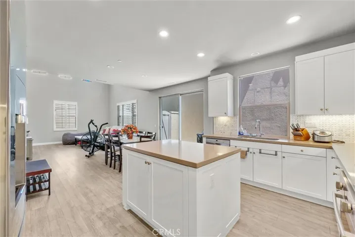 108 Barrington, Irvine, California 92618
