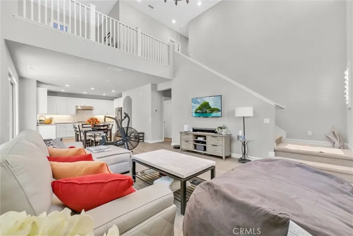108 Barrington, Irvine, California 92618