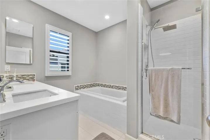 108 Barrington, Irvine, California 92618
