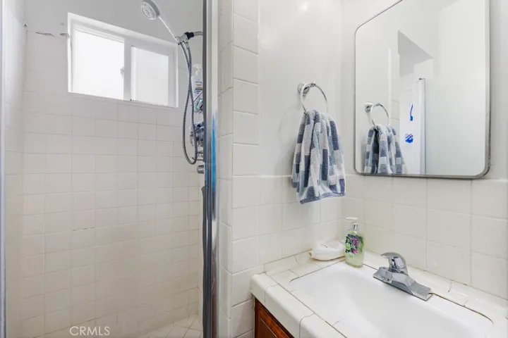 6341 Charlwood Street, Lakewood, California 90713