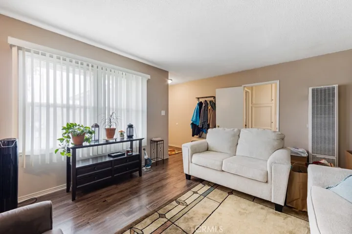6341 Charlwood Street, Lakewood, California 90713