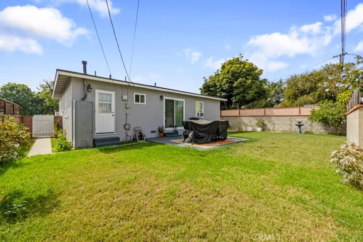 6341 Charlwood Street, Lakewood, California 90713