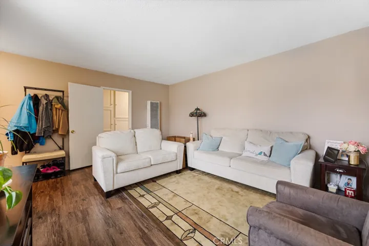 6341 Charlwood Street, Lakewood, California 90713
