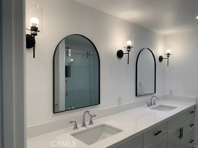 Double Sinks