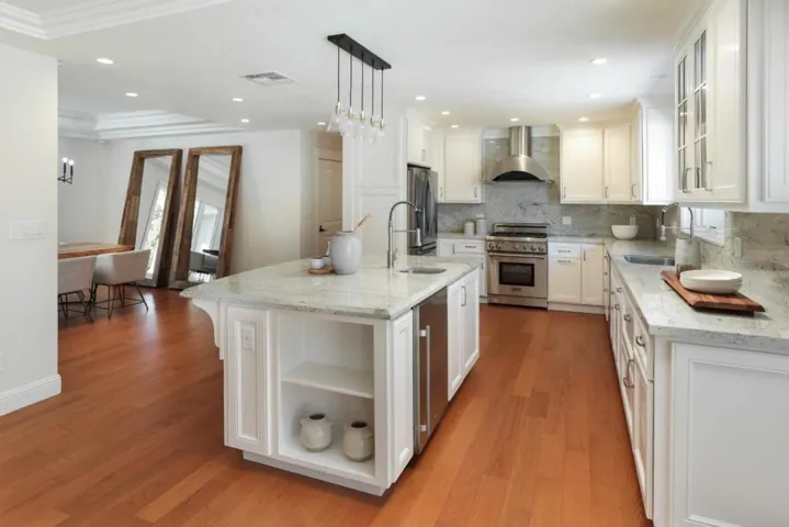 1922 Adams Court, Mountain View, California 94040