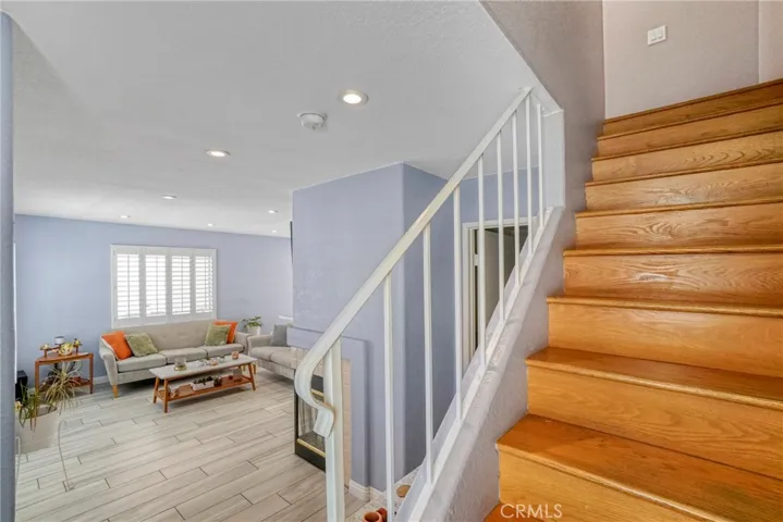 18736 Vista Del Canon B, Newhall, California 91321