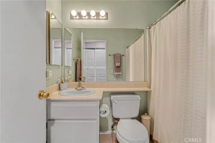 18736 Vista Del Canon B, Newhall, California 91321