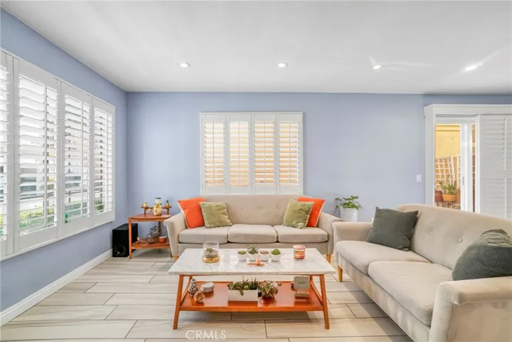 18736 Vista Del Canon B, Newhall, California 91321