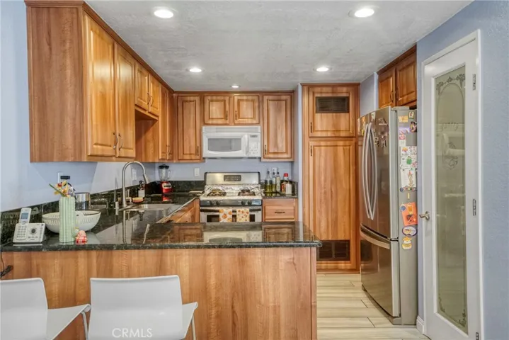 18736 Vista Del Canon B, Newhall, California 91321