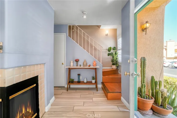 18736 Vista Del Canon B, Newhall, California 91321
