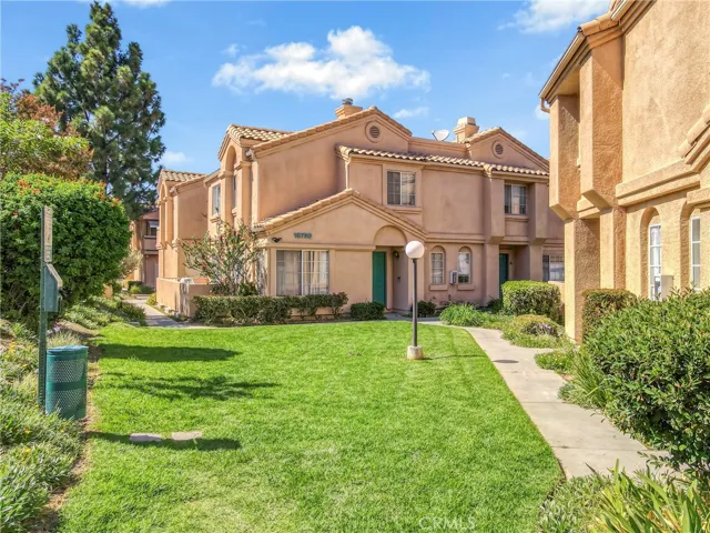 18736 Vista Del Canon B, Newhall, California 91321