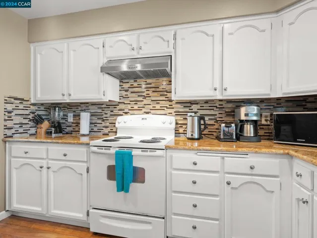 1824 Standish Way, Fairfield, California 94534