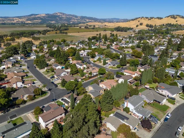 1824 Standish Way, Fairfield, California 94534