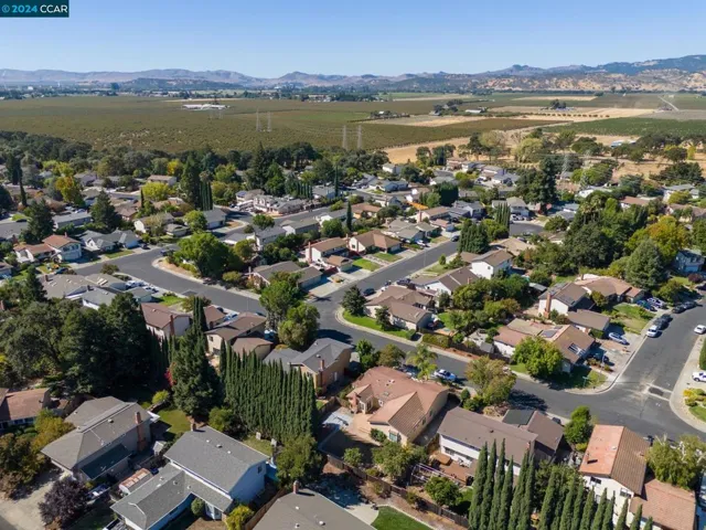 1824 Standish Way, Fairfield, California 94534