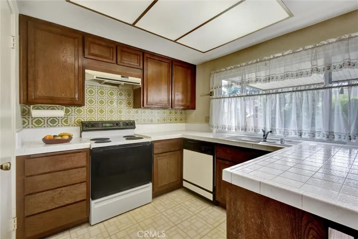 13714 Oak Crest Drive, Cerritos, California 90703
