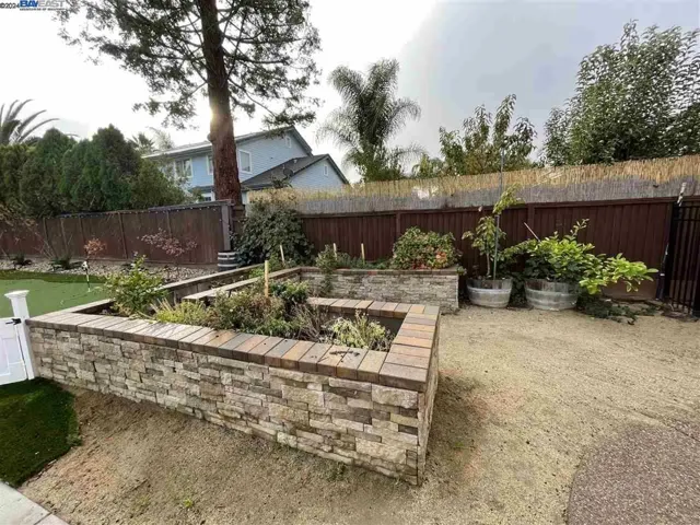 1393 Arrowhead Ave, Livermore, California 94551