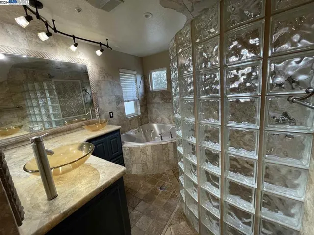1393 Arrowhead Ave, Livermore, California 94551
