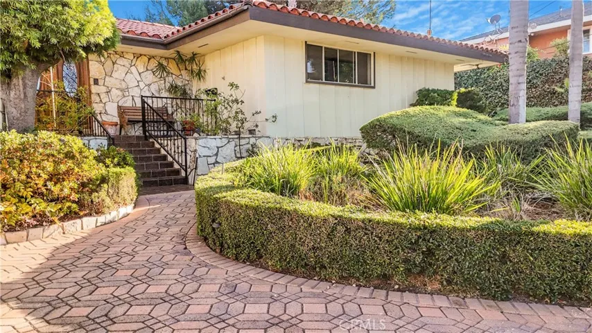 28728 Atford Drive, Rancho Palos Verdes, California 90275
