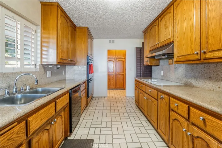 28728 Atford Drive, Rancho Palos Verdes, California 90275