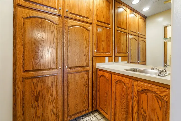28728 Atford Drive, Rancho Palos Verdes, California 90275