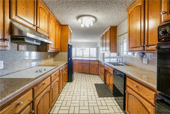 28728 Atford Drive, Rancho Palos Verdes, California 90275