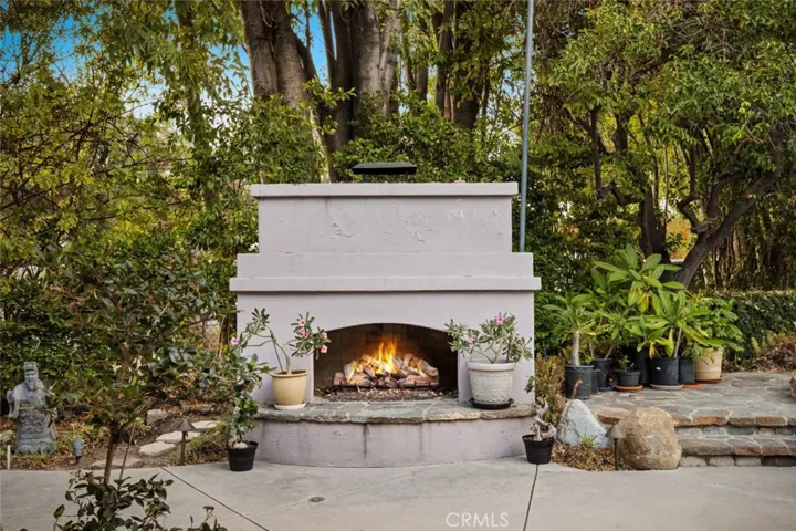 17351 Parthenia Street, Sherwood Forest, California 91325