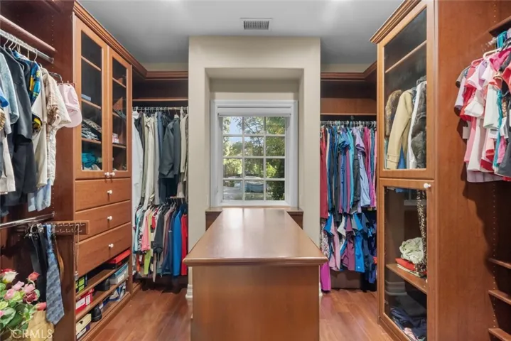 17351 Parthenia Street, Sherwood Forest, California 91325