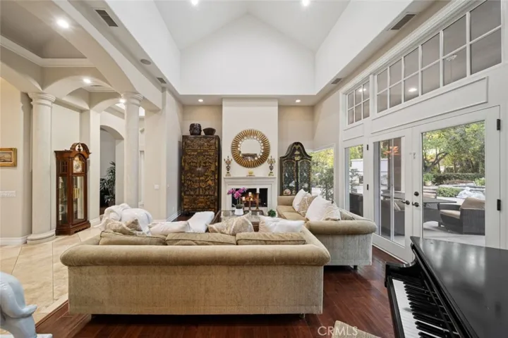 17351 Parthenia Street, Sherwood Forest, California 91325