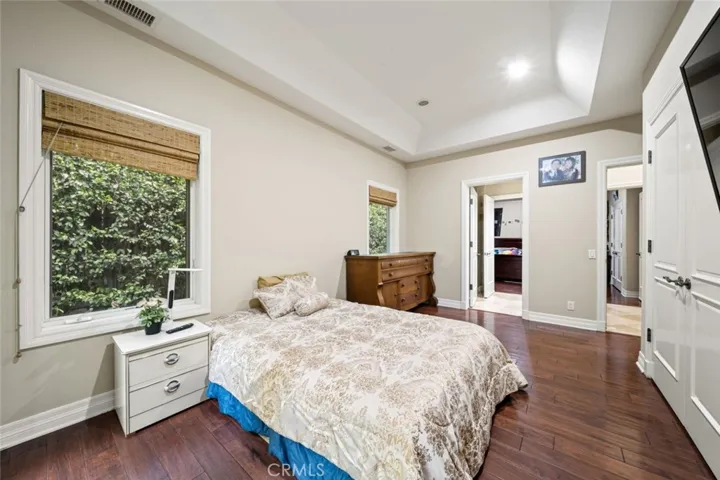 17351 Parthenia Street, Sherwood Forest, California 91325