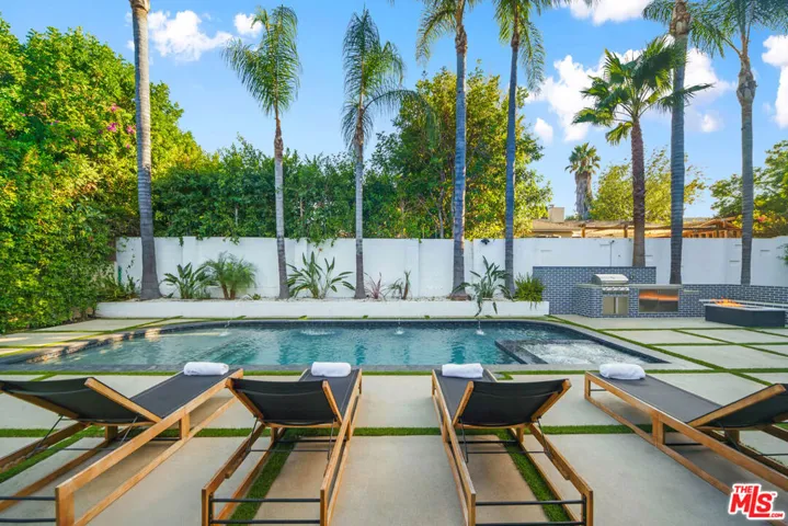 15468 Morrison Street, Sherman Oaks, California 91403