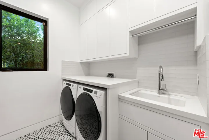 15468 Morrison Street, Sherman Oaks, California 91403