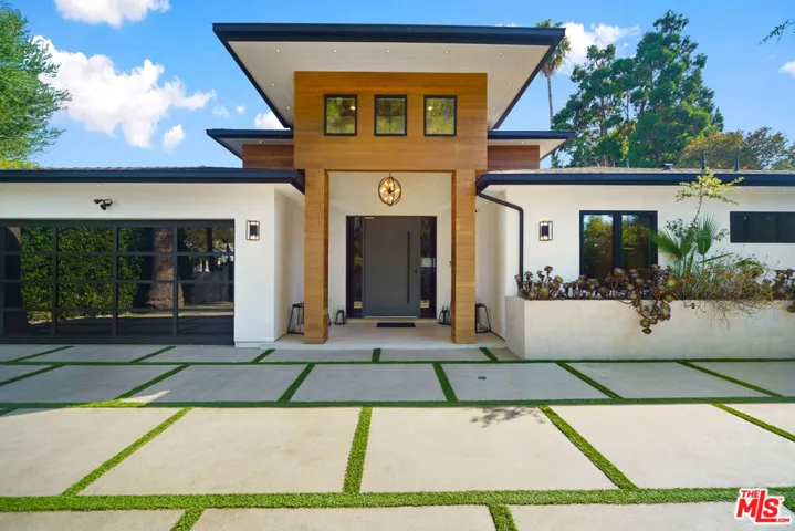 15468 Morrison Street, Sherman Oaks, California 91403