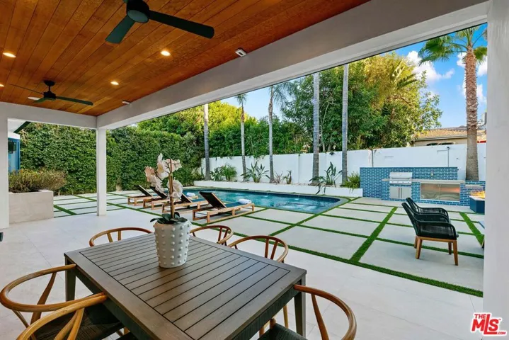 15468 Morrison Street, Sherman Oaks, California 91403