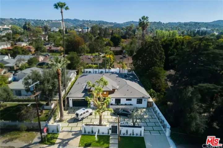 15468 Morrison Street, Sherman Oaks, California 91403