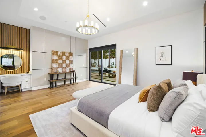 15468 Morrison Street, Sherman Oaks, California 91403