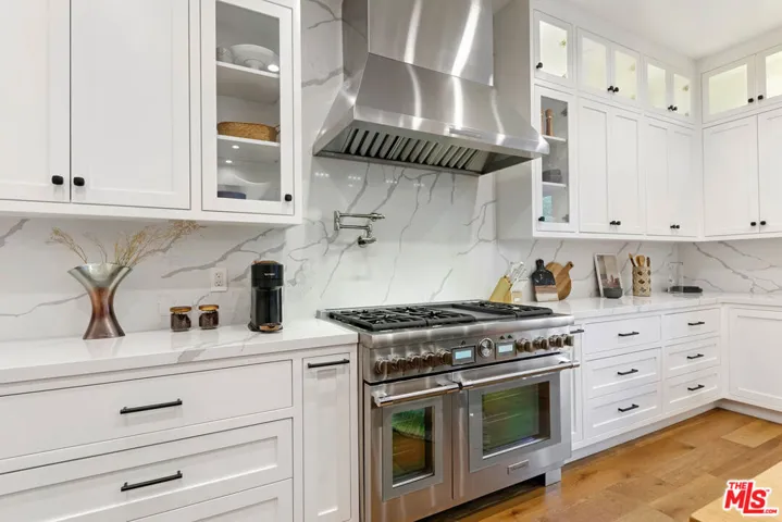15468 Morrison Street, Sherman Oaks, California 91403