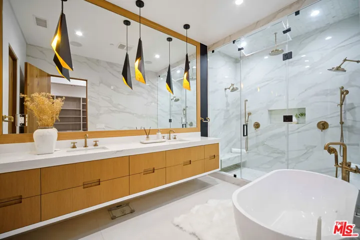 15468 Morrison Street, Sherman Oaks, California 91403
