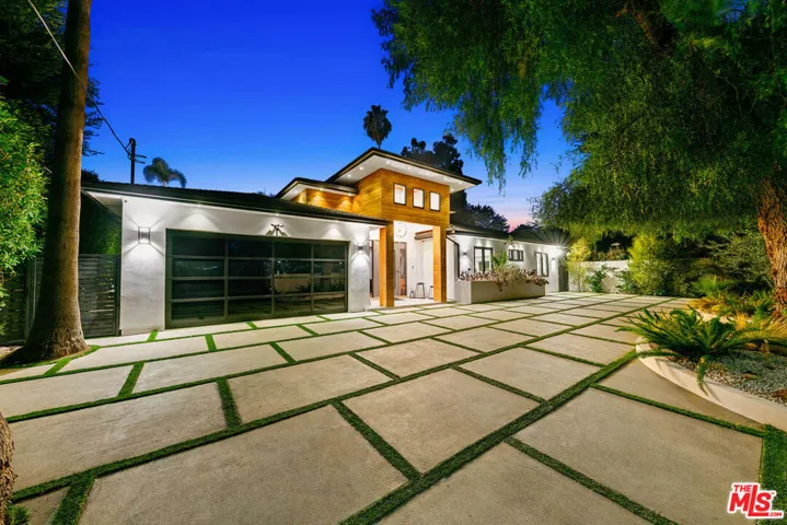 15468 Morrison Street, Sherman Oaks, California 91403