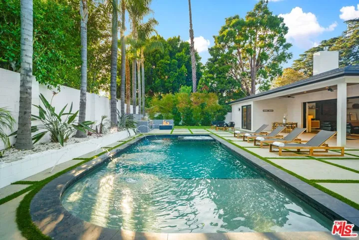 15468 Morrison Street, Sherman Oaks, California 91403