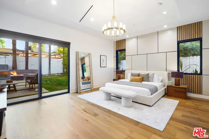 15468 Morrison Street, Sherman Oaks, California 91403