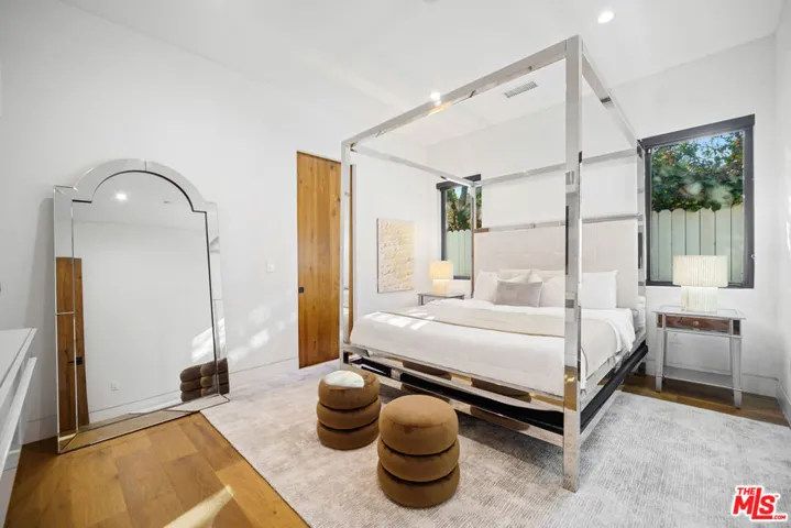 15468 Morrison Street, Sherman Oaks, California 91403