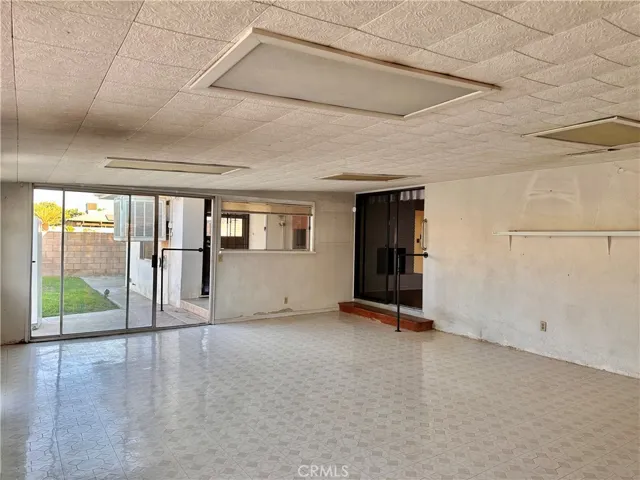 8443 Donna Way, Jurupa Valley, California 92509