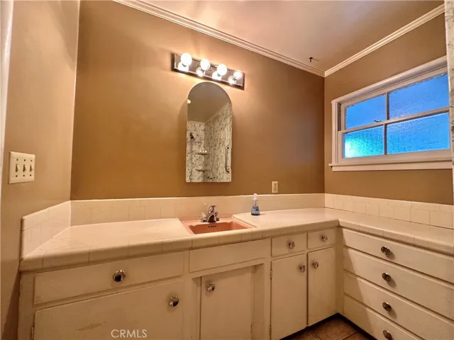 8443 Donna Way, Jurupa Valley, California 92509
