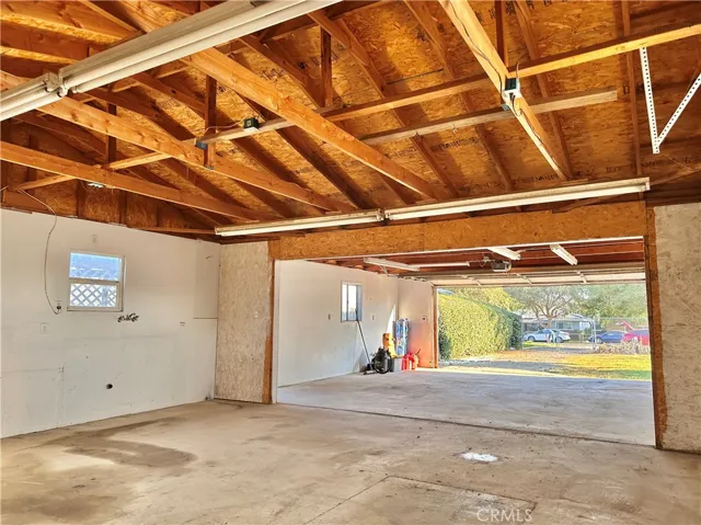 8443 Donna Way, Jurupa Valley, California 92509