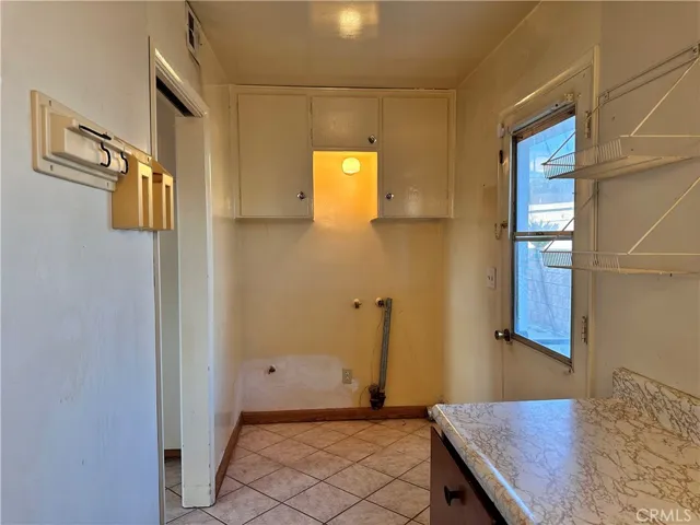 8443 Donna Way, Jurupa Valley, California 92509