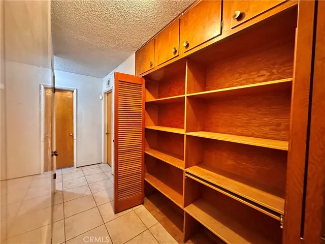 8443 Donna Way, Jurupa Valley, California 92509