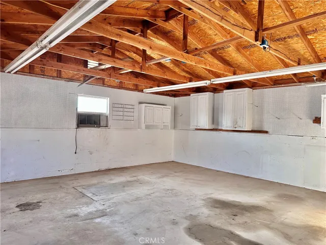 8443 Donna Way, Jurupa Valley, California 92509