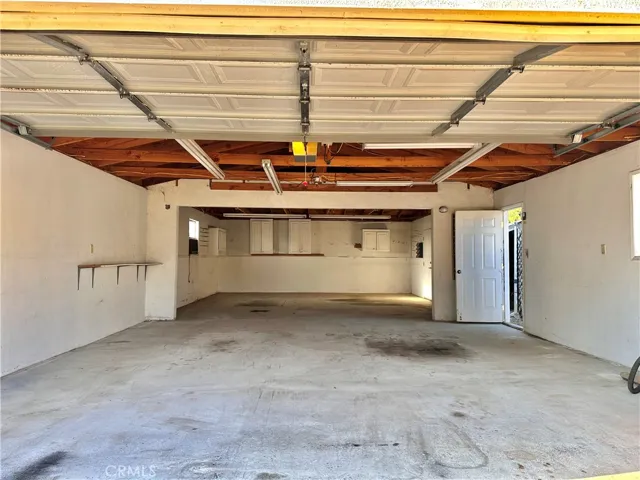 8443 Donna Way, Jurupa Valley, California 92509